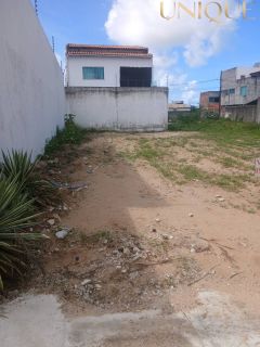Terreno em excelente localização com 160m² no bairro Aruana.