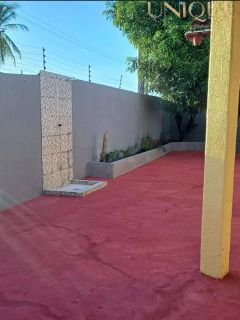 Casa em 2/4 Condomínio Fechado px UFS