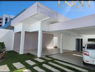 Casa ampla próximo à Praia de Atalaia