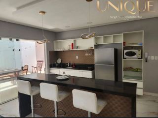 Casa ampla próximo à Praia de Atalaia