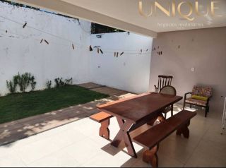 Casa ampla próximo à Praia de Atalaia