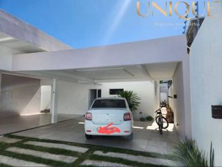 Casa ampla próximo à Praia de Atalaia