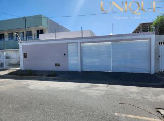 Casa ampla próximo à Praia de Atalaia