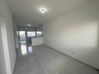 Excelente casa com 2 quartos, sendo um suíte na Piabeta em Socorro.
