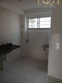 Apartamento no Conjunto Vida Nova Sobrado