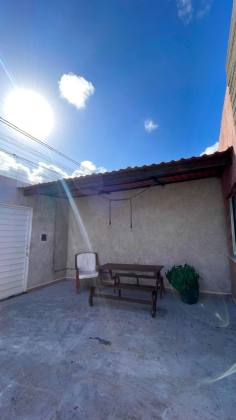 Casa a venda na Aruana com 4/4