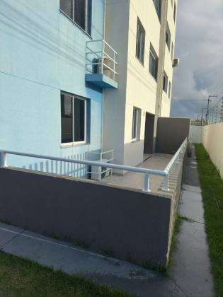 Apt 3/4 cond. BLUE Village Térreo com giardino