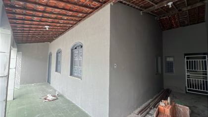 Excelente casa com 3 Quartos, sendo um suíte no Orlando Dantas.