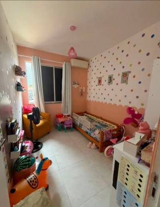 Apartamento com 3 Quartos, sendo uma suíte no Condomínio Ariovaldo Souza.