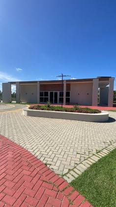 LOTE EM COND. FECHADO SOL E PRAIA