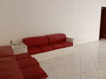 Excelente casa no bairro Coroa do Meio