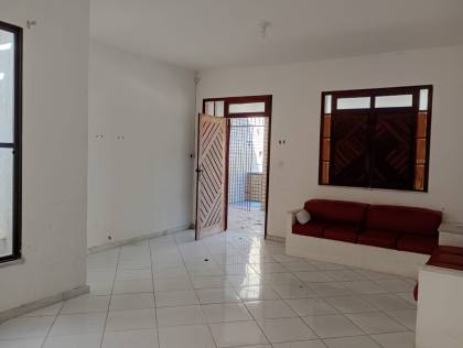 Excelente casa no bairro Coroa do Meio
