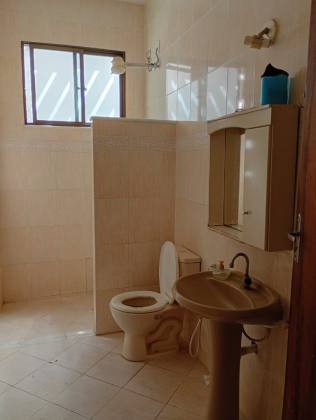 Excelente casa no bairro Coroa do Meio