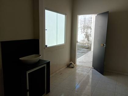 Excelente casa no bairro Coroa do Meio