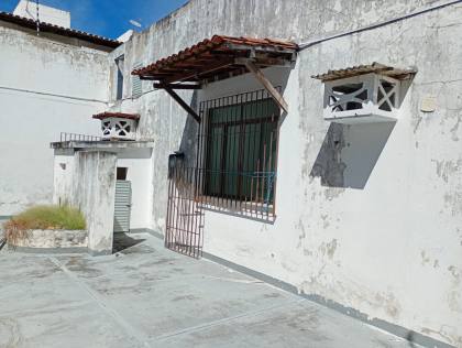 Excelente casa no bairro Coroa do Meio