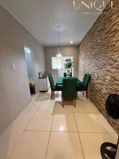 Oportunidade: Casa de andar no 18 do Forte