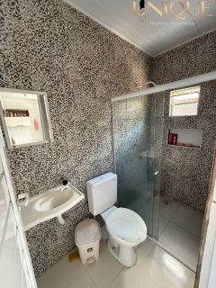 Oportunidade: Casa de andar no 18 do Forte