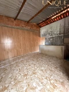 Oportunidade: Casa de andar no 18 do Forte