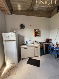 Oportunidade: Casa de andar no 18 do Forte