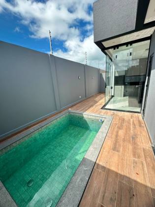Casa no Condomínio Padang à 300m da Praia