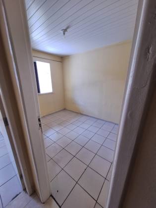Excelente casa com 3 Quartos no Bairro Aruana.