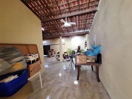 Excelente casa com 3 Quartos no Bairro Aruana.