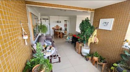 Excelente apartamento com 2 quartos, sendo duas suítes no Condomínio Jouberto Uchoa.