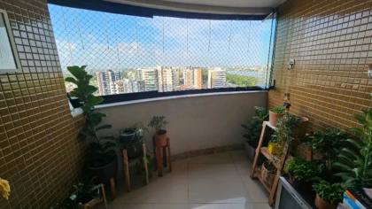 Excelente apartamento com 2 quartos, sendo duas suítes no Condomínio Jouberto Uchoa.