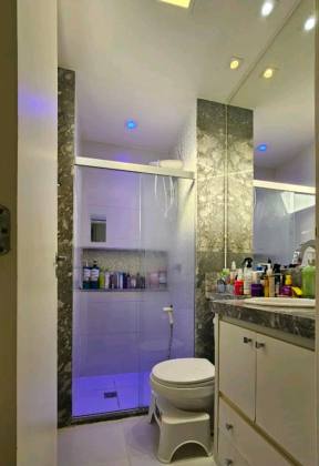 Excelente apartamento com 2 quartos, sendo duas suítes no Condomínio Jouberto Uchoa.