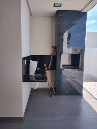 CASA A VENDA NA BARRA DOS COQUEIROS- CONDOMINIO VILLAREDO