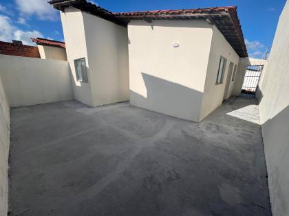 ? Casa à venda em condomínio fechado!
