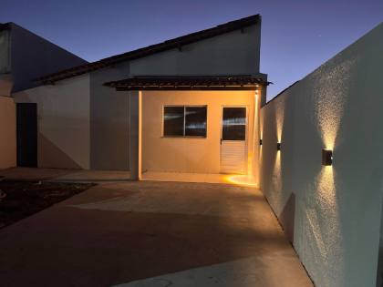 ? Casa à venda em condomínio fechado!