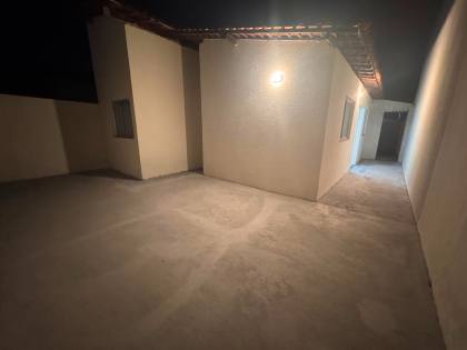 ? Casa à venda em condomínio fechado!