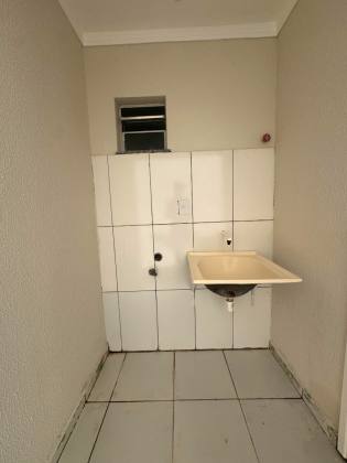 ? Casa à venda em condomínio fechado!
