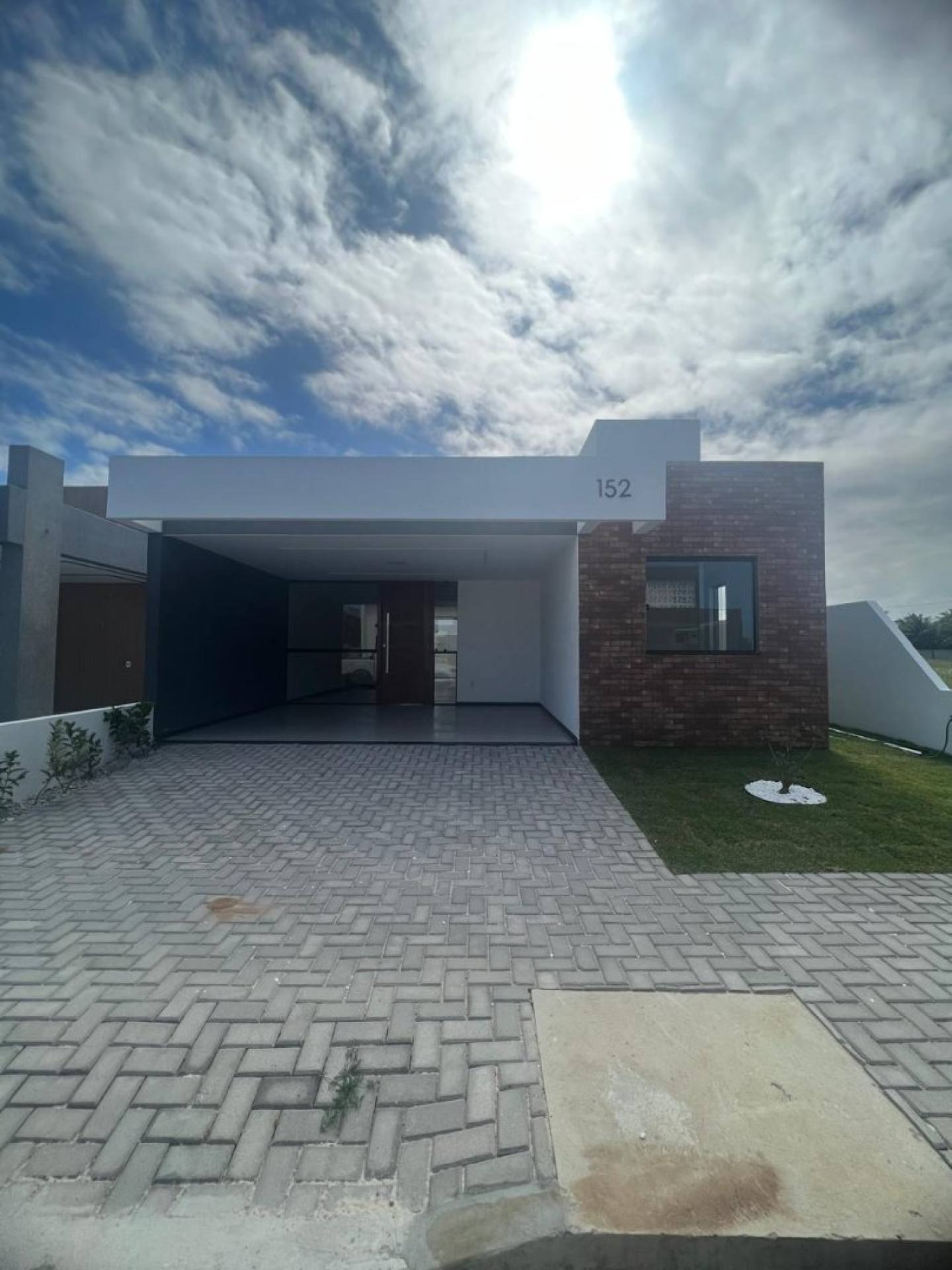 CASA A VENDA NA BARRA DOS COQUEIROS- CONDOMINIO VILLAREDO