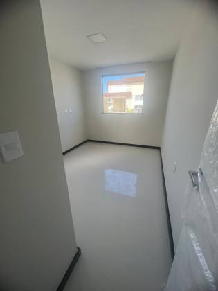CASA A VENDA NA BARRA DOS COQUEIROS- CONDOMINIO VILLAREDO