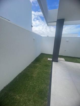 CASA A VENDA NA BARRA DOS COQUEIROS- CONDOMINIO VILLAREDO