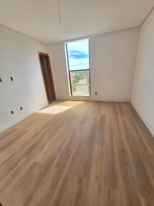 DUPLEX MODERNO | ALTO PADRÃO | PRONTO PARA MORAR 2/4 sendo 2 Suítes
