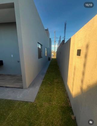 Casa à Venda no Condomínio Sunset Beach Residence