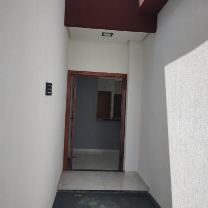 Excelente casa com 2 quartos, sendo um suíte no Luar da Barra II.