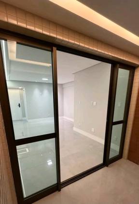 Excelente apartamento reformado com 3 quartos, sendo um suíte no Tivoli Residence, Bairro Jardins.