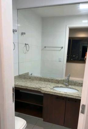Excelente apartamento reformado com 3 quartos, sendo um suíte no Tivoli Residence, Bairro Jardins.
