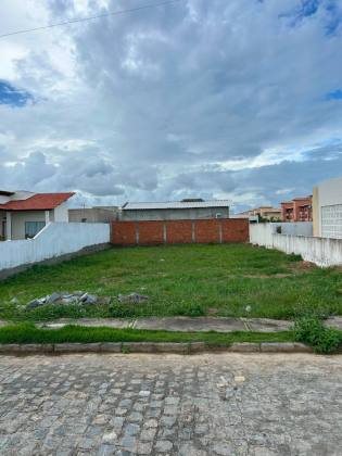 Lote à venda no Cond. Villa das Águas