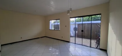 2/4 com Piscina na Aruana
