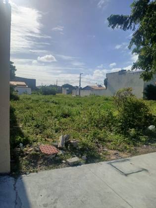 Excelente terreno residencial no Loteamento Costa Verde II, Bairro Aruana.