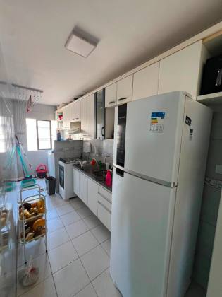 Apartamento com 3 quartos, sendo um suíte no Condomínio Moradas do Mediterrâneo.