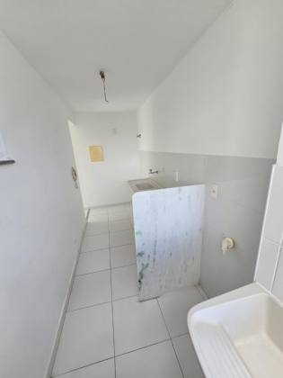 Apartamento com 2 Quartos no residencial Horto das Rosas, São Cristóvão.