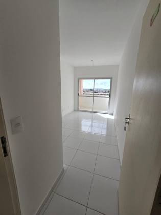 Apartamento com 2 Quartos no residencial Horto das Rosas, São Cristóvão.