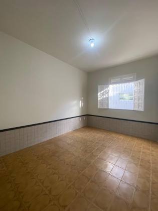 Casa ampla no Inacio Barbosa