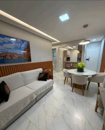 Excelente apartamento com 3 quartos, sendo um suíte no Edifício Clea, bairro Luzia.
